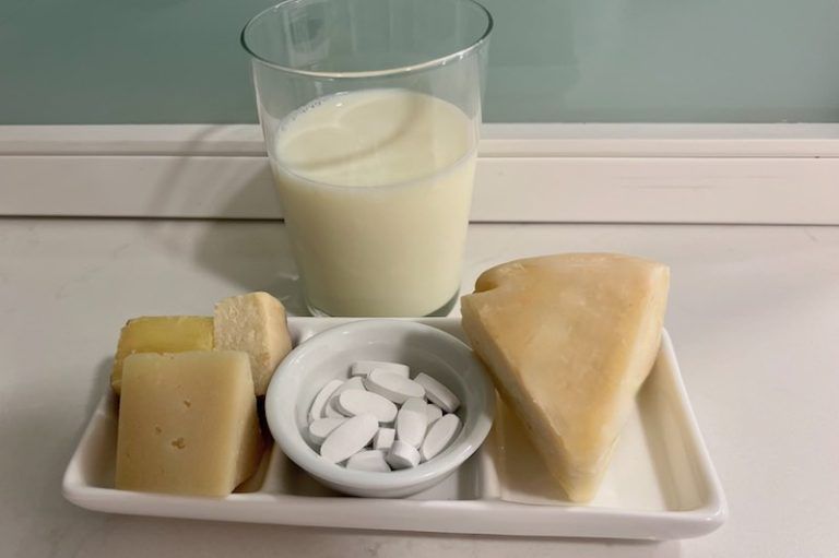 Cuales-son-los-alimentos-que-aportan-mas-calcio-Calcio-y-vitamina-D-en-la-osteoporosis-768x511